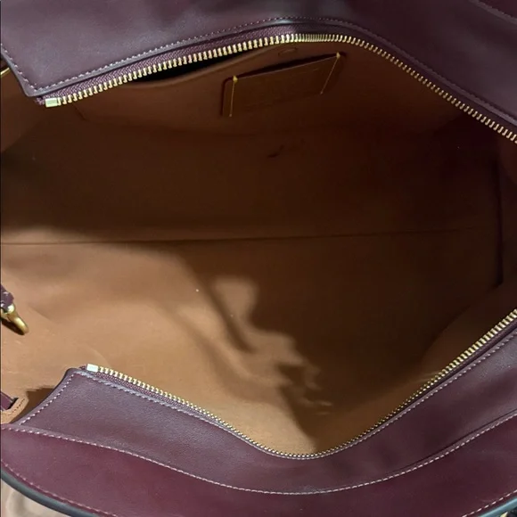 Coach Empire 40 in Merlot - Picture 11 of 16